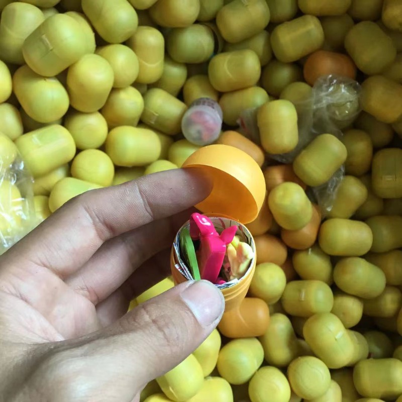 Capsule Gashapon Gacha Toy Kin - Capsule Toy Gashapon recension och pris